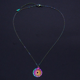 Collier caméléon irisé multicolore médaille fleur 45 cm