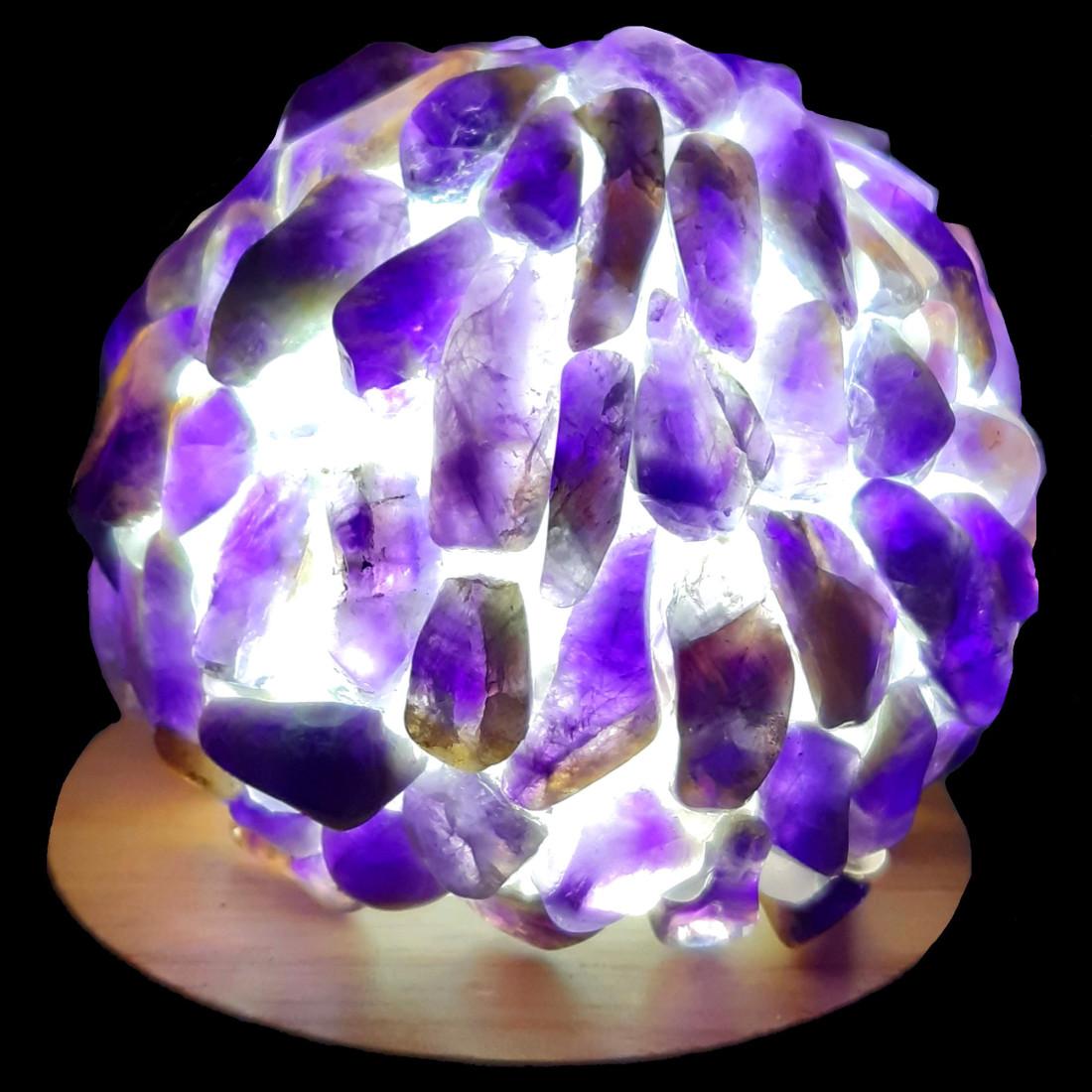 Lampe à LED en pierres roulées d'améthyste  7 - 8cm diamètre 400 gr env