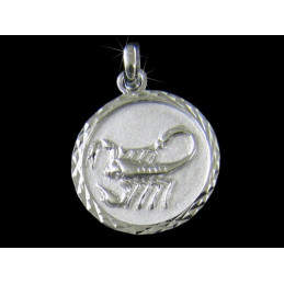 Pendentif médaille ronde zodiaque scorpion en argent + chaine