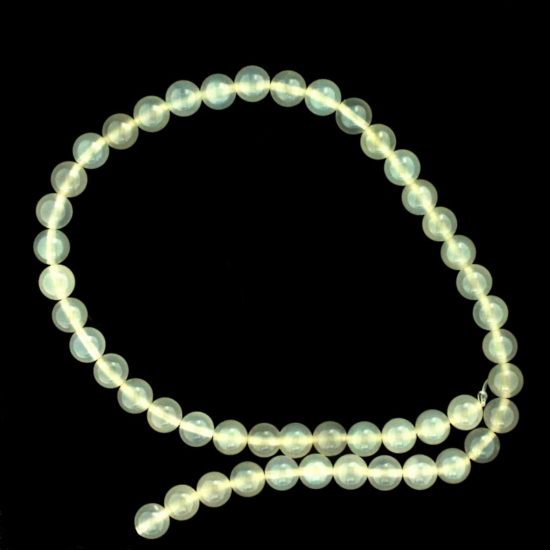perles en agate blanche